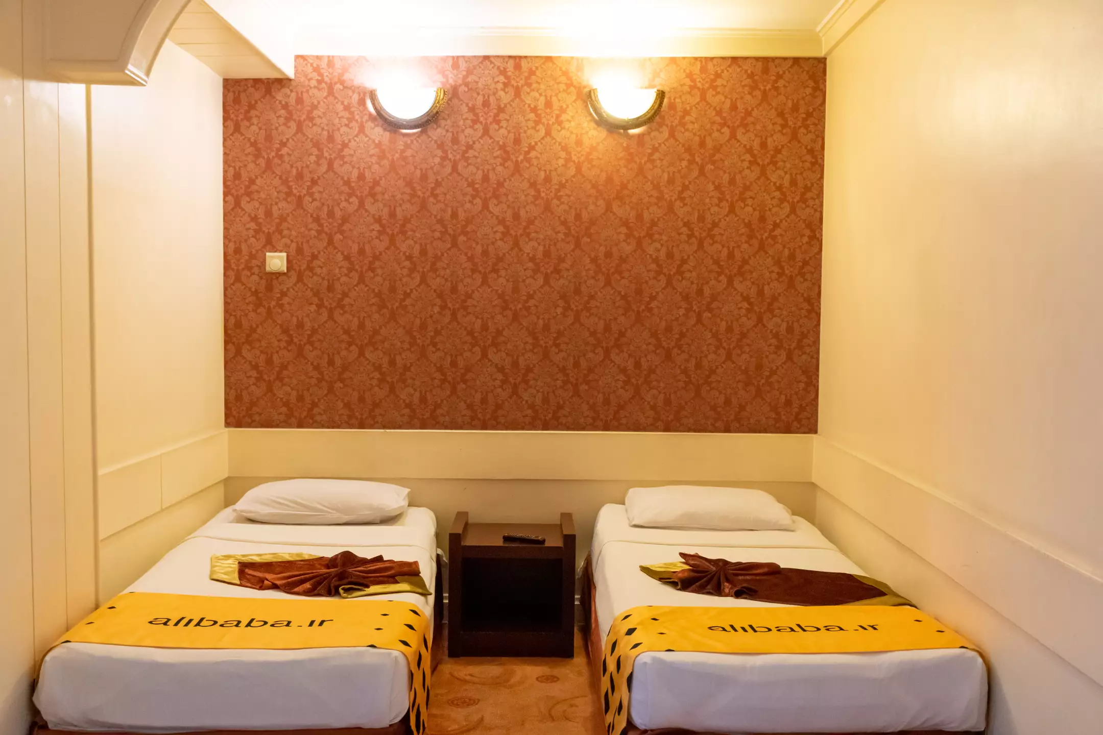 Alibaba https://cdn.alibaba.ir/ostorage/hotel-accommodation-images/68107fc2f6e8766ef96f4fab_چهار تخته اکونومی (2).webp